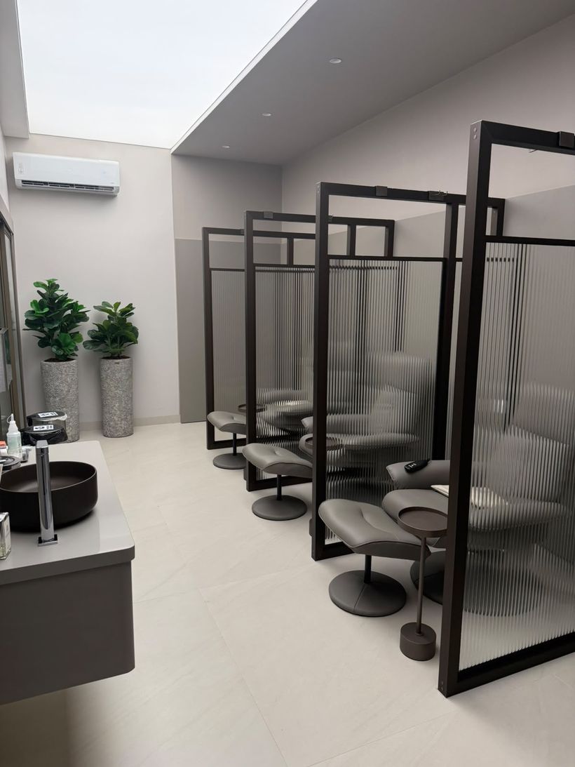 Lounge de infusão com poltronas reclináveis